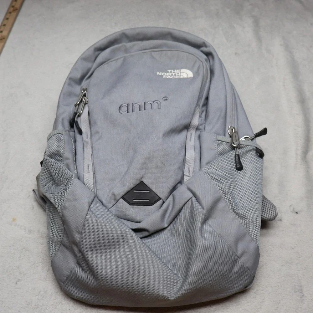 North Face Backpack Men OS Grey Connector Travel Outdoor Commuter Daypack LOGO